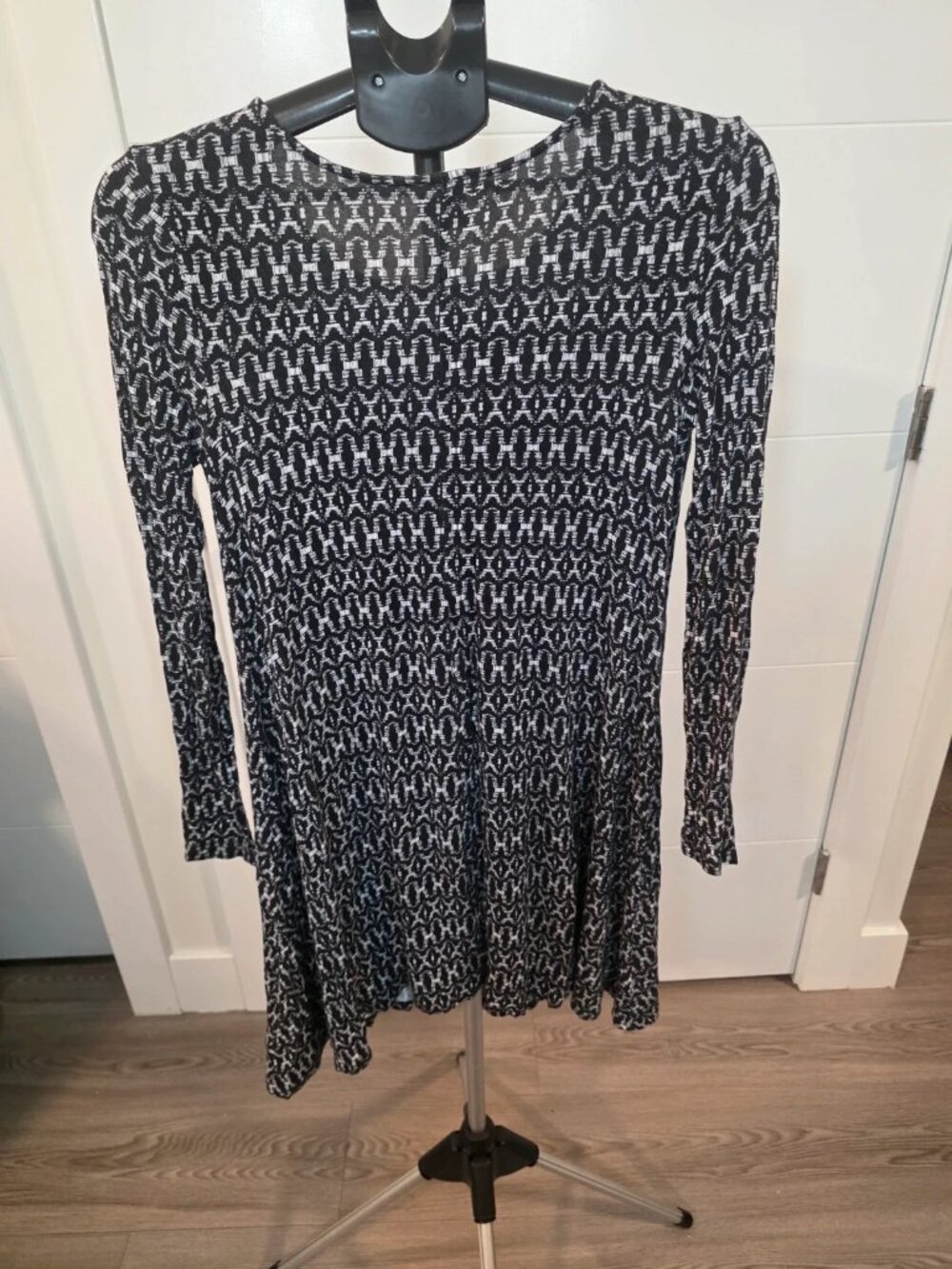 Old Navy Dress - Picture 5 of 7
